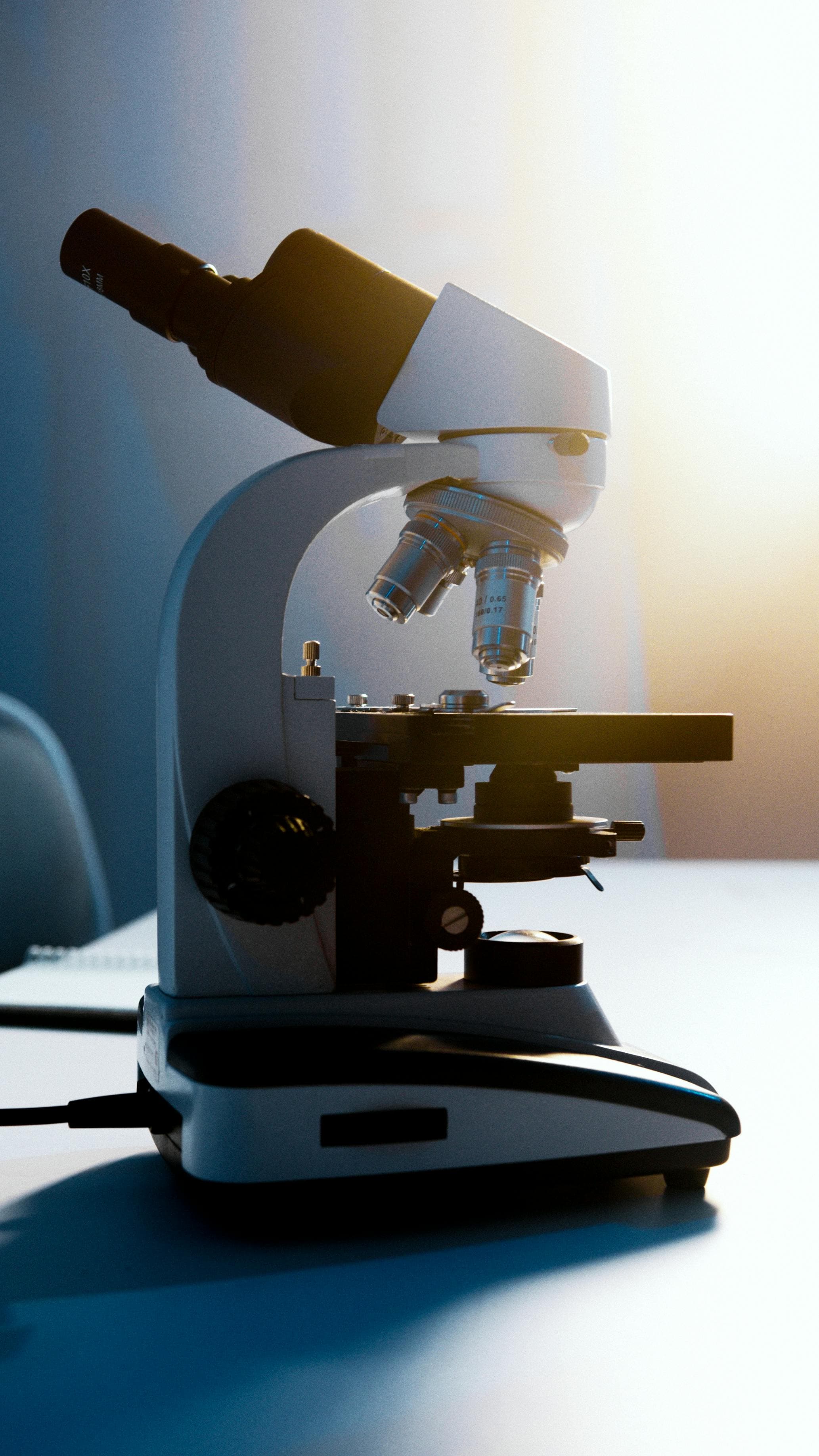 Precision laboratory microscope calibration